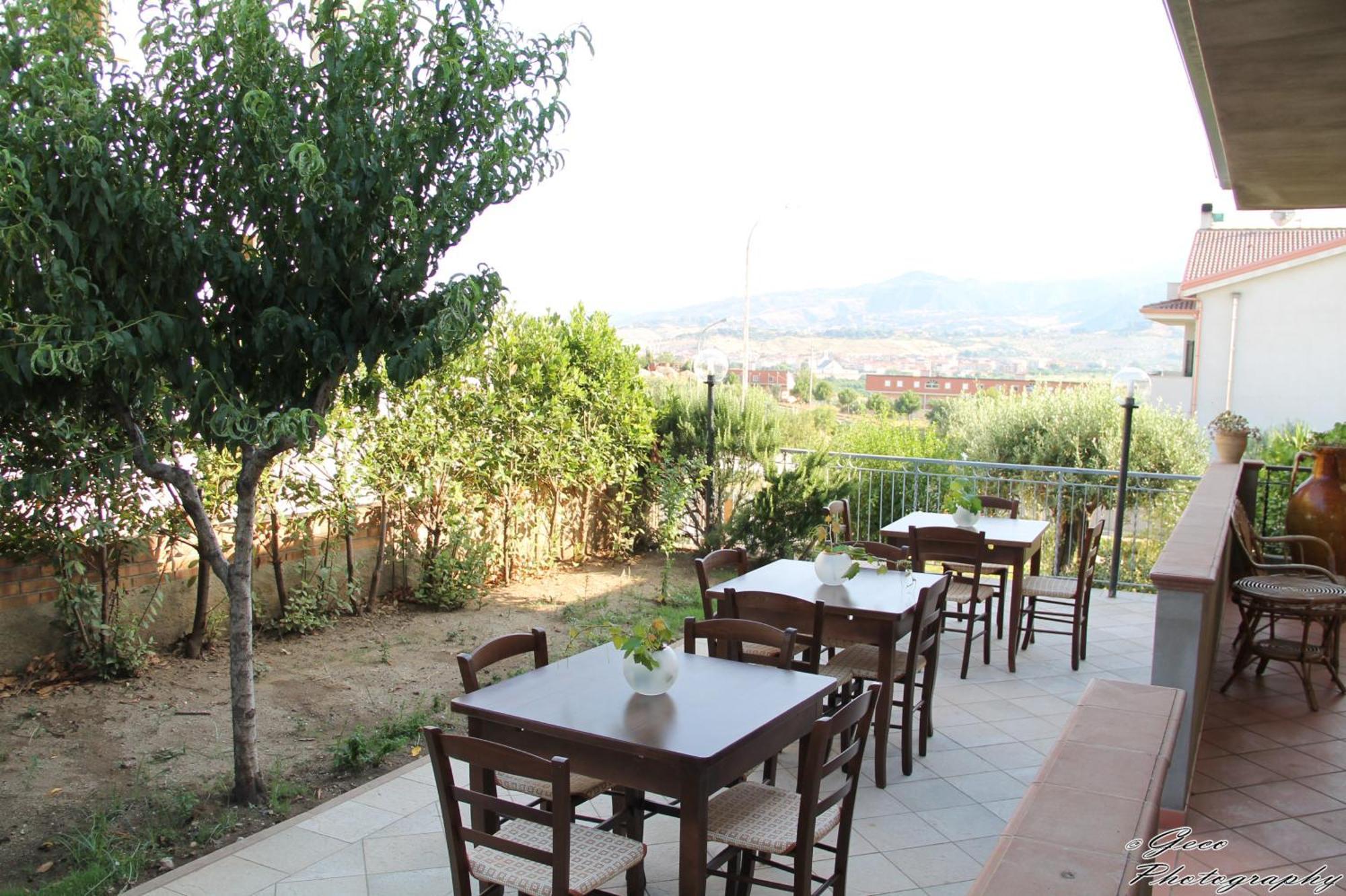 Torre Ancinale Bed and Breakfast Soverato Marina Eksteriør billede