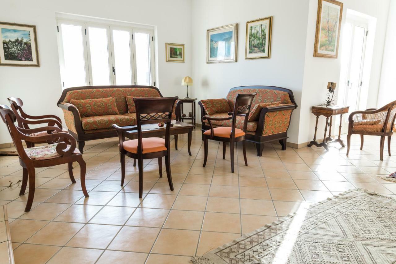 Torre Ancinale Bed and Breakfast Soverato Marina Eksteriør billede